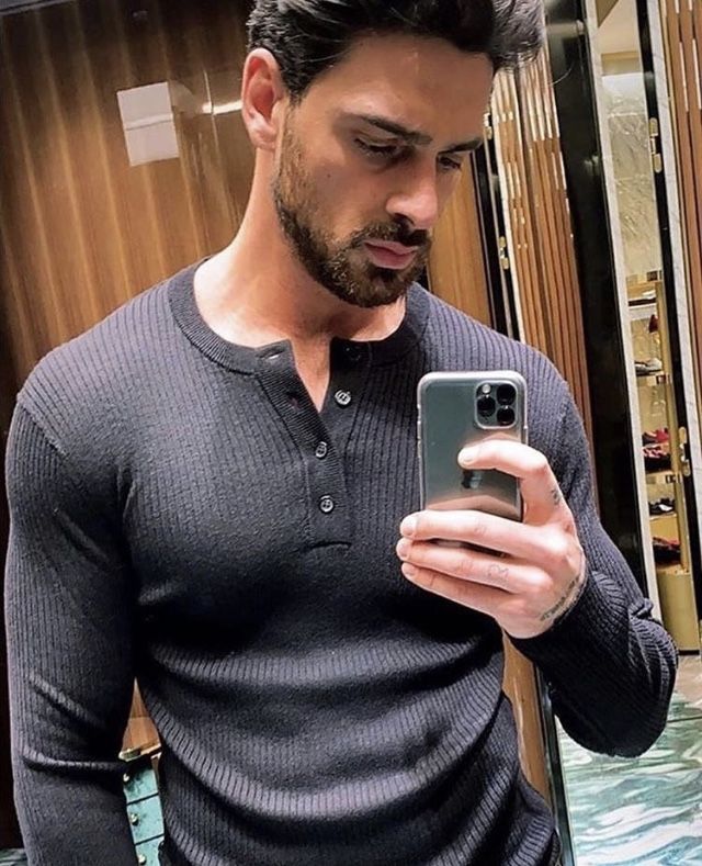 Alezzandro D.